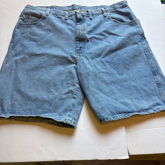 Wrangler Men's Faded Blue Denim Shorts 5 pockets Size 46 - Picture 1 of 7